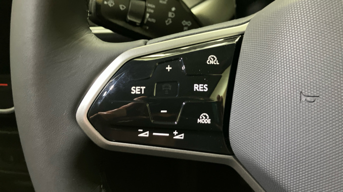 Volkswagen ID. Buzz 210kW Style Pro 79kWh 5dr Auto [Design+] Electric Estate - Image 17